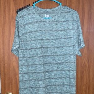 Lee T shirt